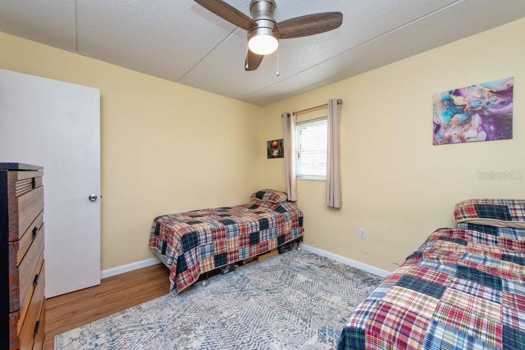 Image 21 of 49 For 12760 Indian Rocks Road 601