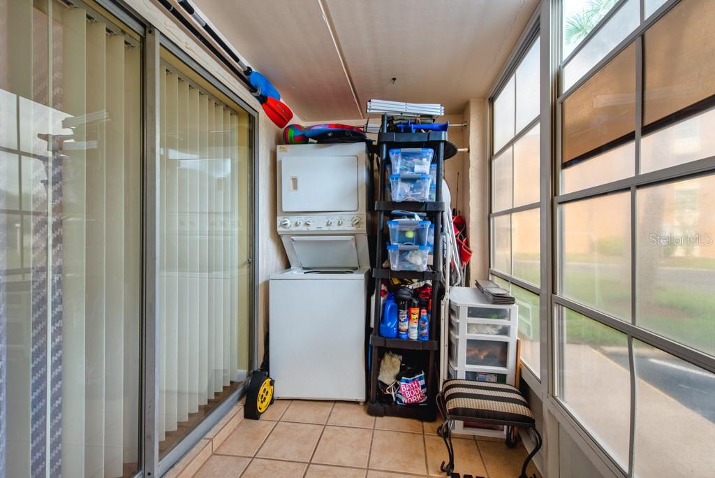 Image 23 of 49 For 12760 Indian Rocks Road 601