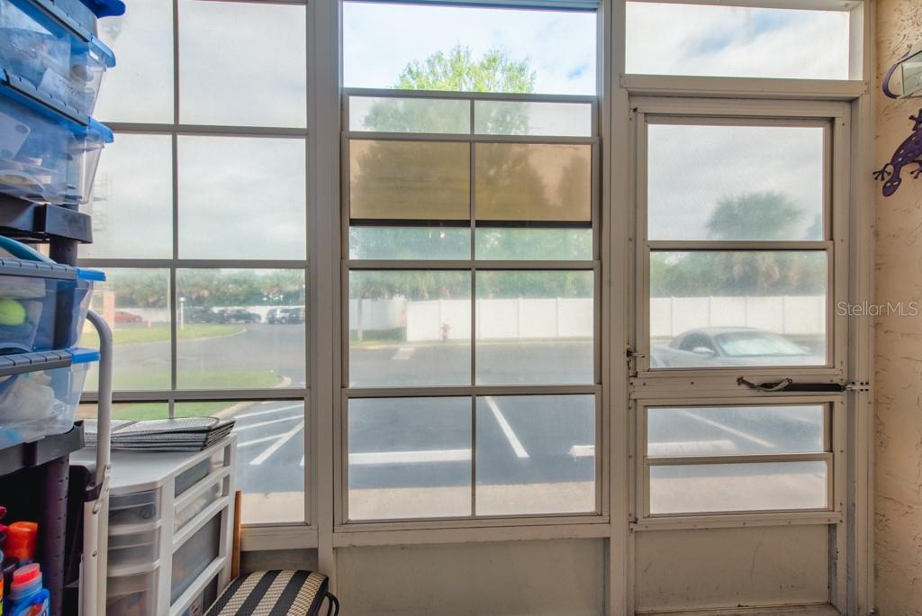 Image 25 of 49 For 12760 Indian Rocks Road 601