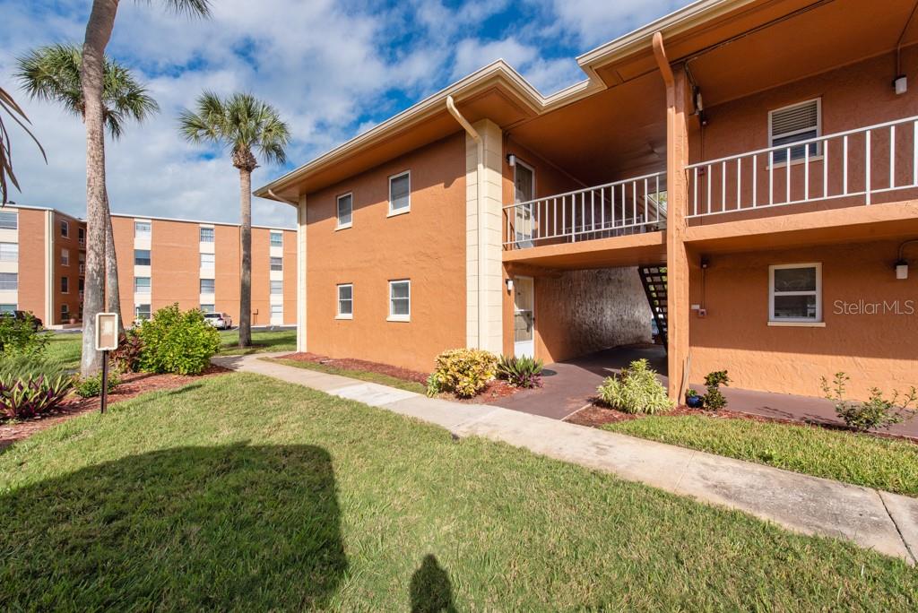 Image 26 of 49 For 12760 Indian Rocks Road 601