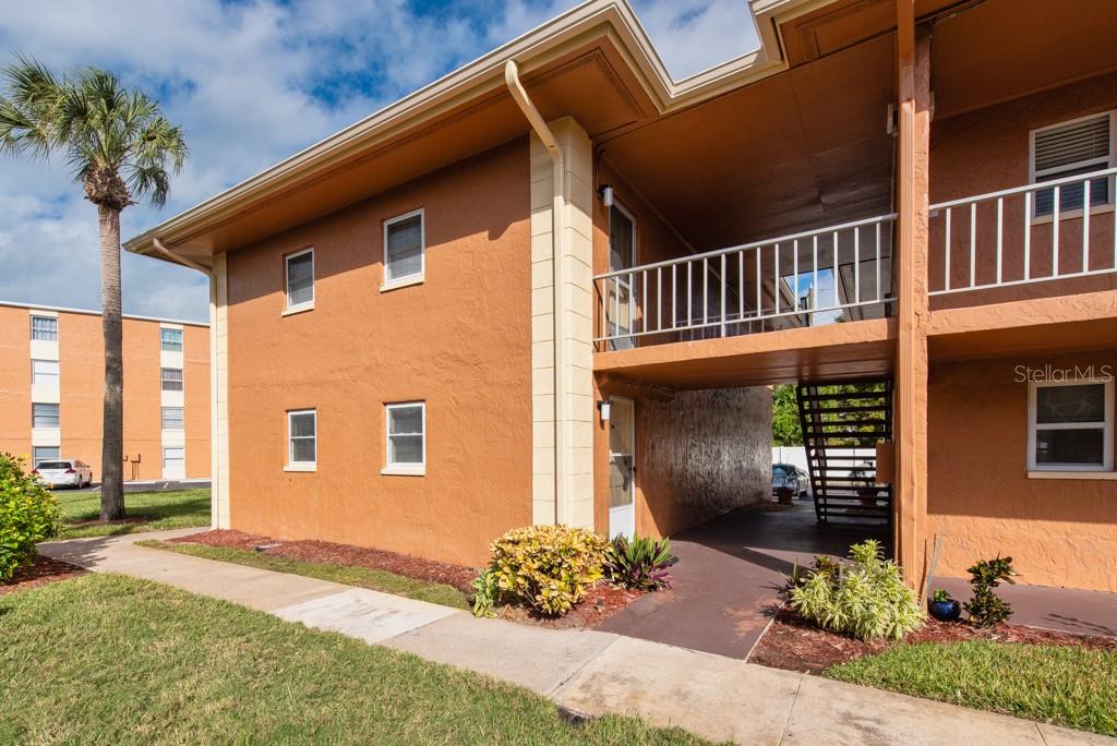 Image 3 of 49 For 12760 Indian Rocks Road 601