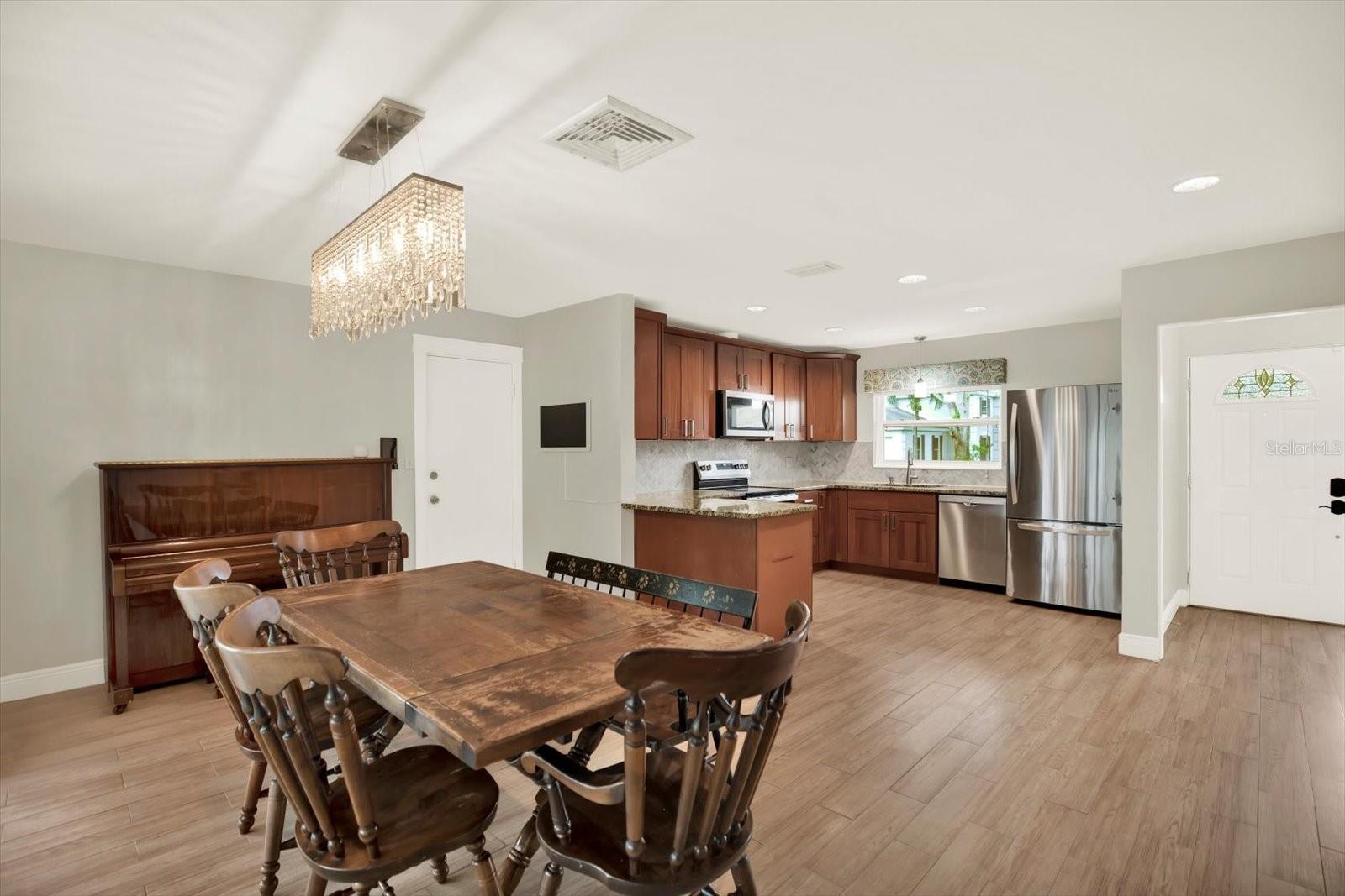 Image 9 of 29 For 1500 86th Avenue N