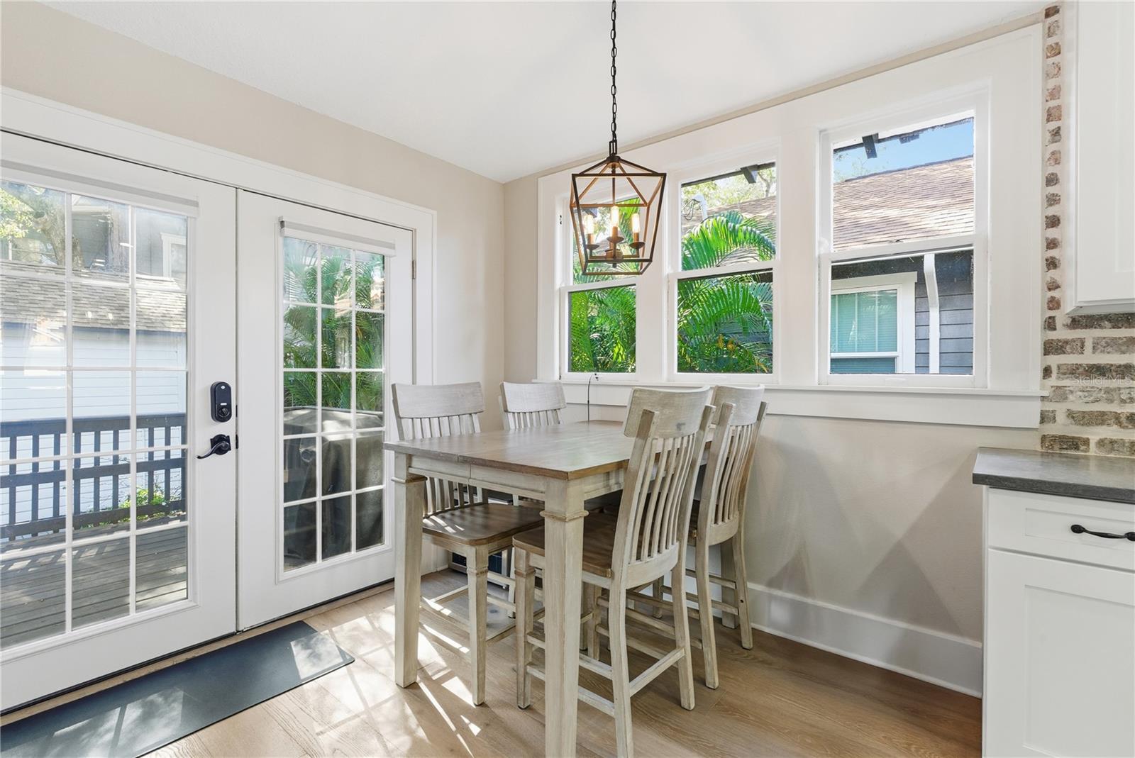 Image 21 of 49 For 540 9th Avenue N