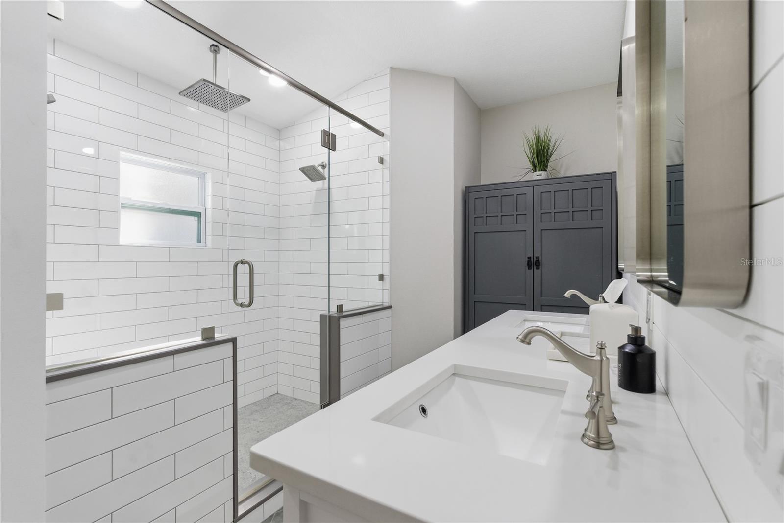 Image 24 of 49 For 540 9th Avenue N