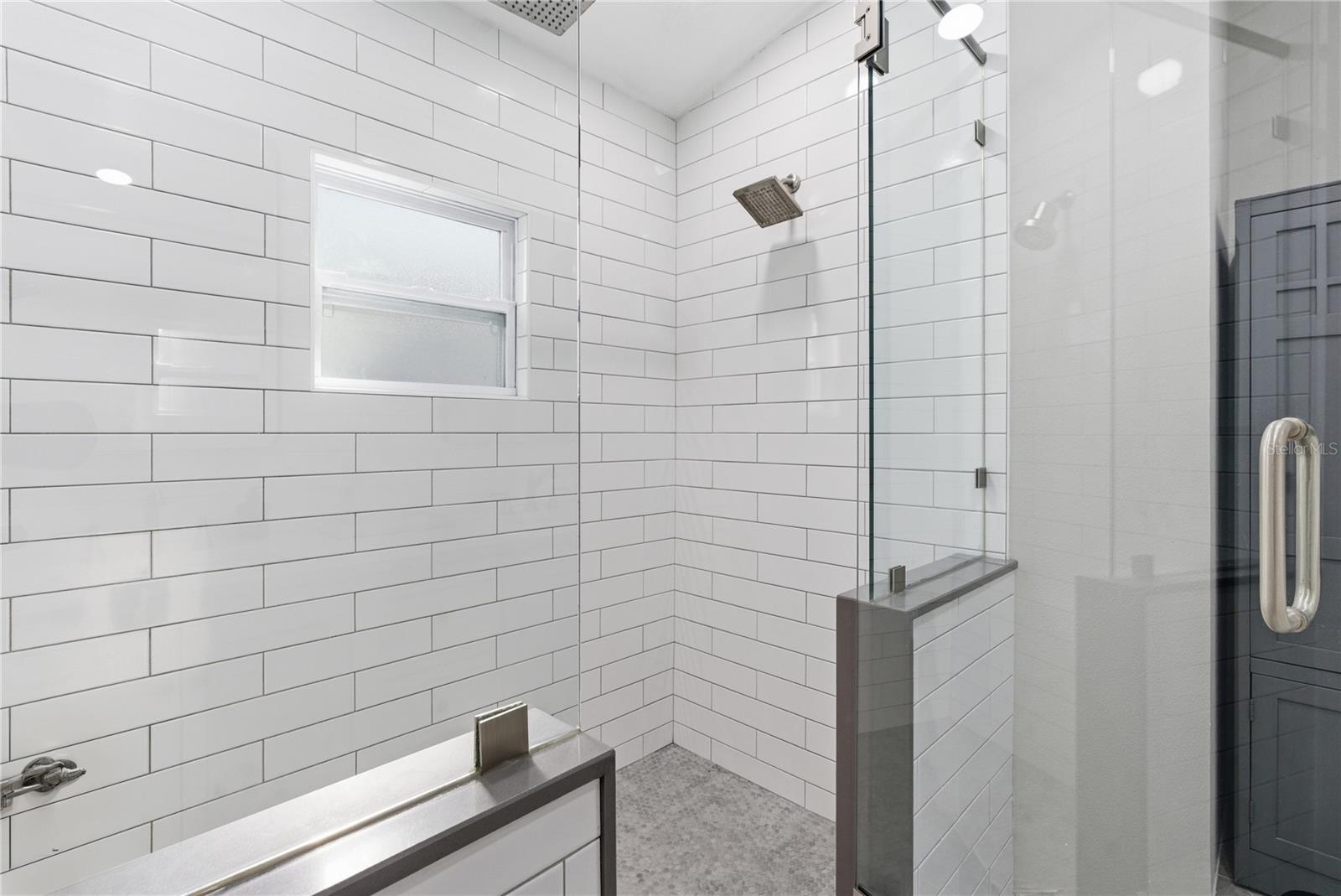 Image 26 of 49 For 540 9th Avenue N