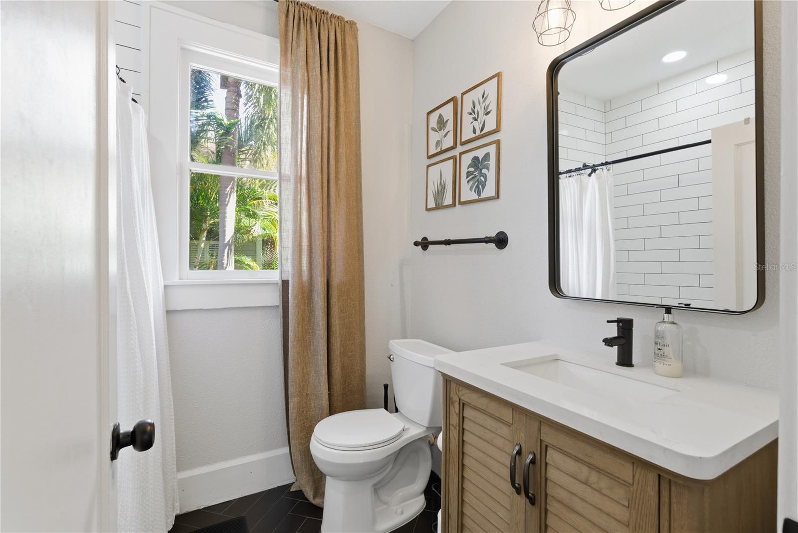 Image 27 of 49 For 540 9th Avenue N