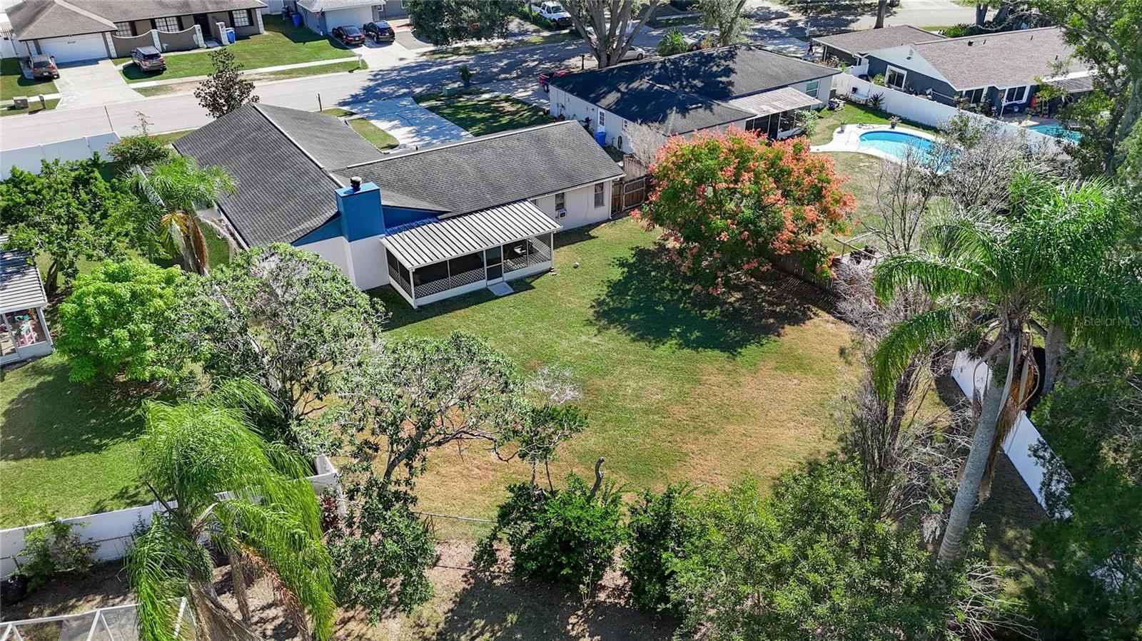 Listing photo id 50 for 612 Green Cove Drive