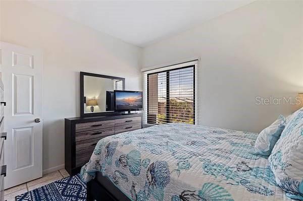 Image 10 of 15 For 557 Pinellas Bayway  222