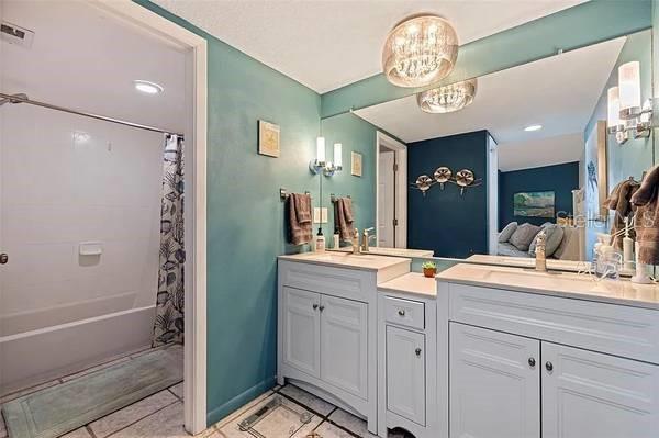 Image 11 of 15 For 557 Pinellas Bayway  222