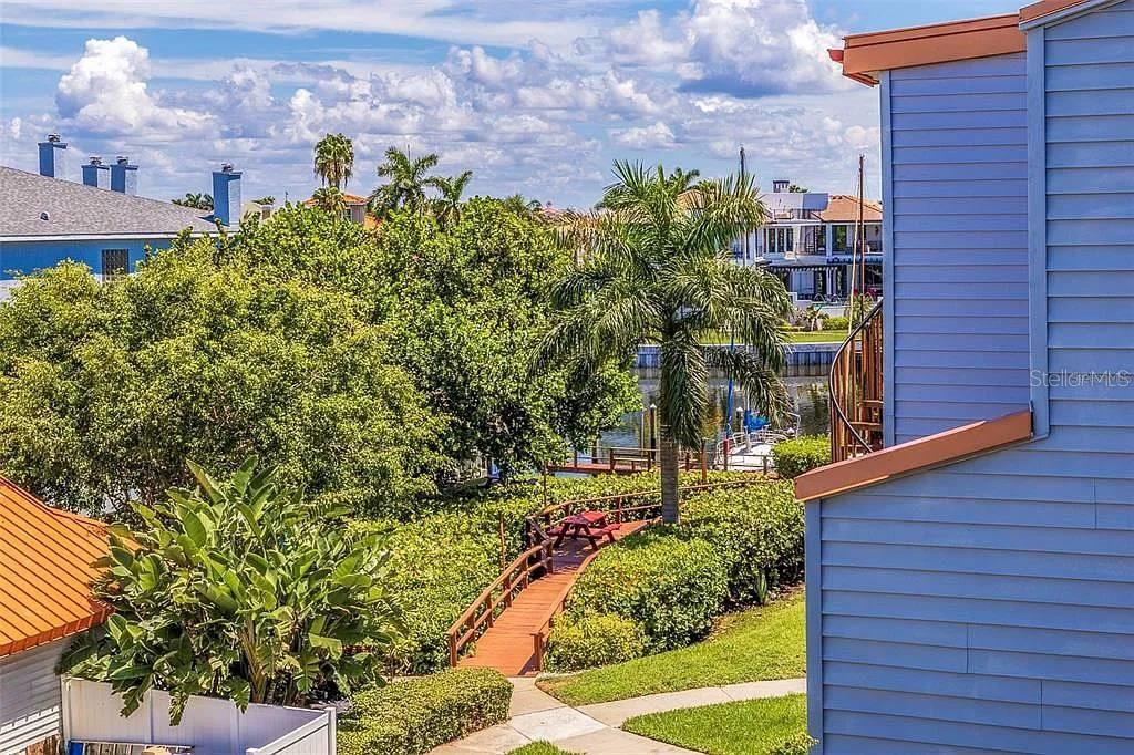 Image 15 of 15 For 557 Pinellas Bayway  222