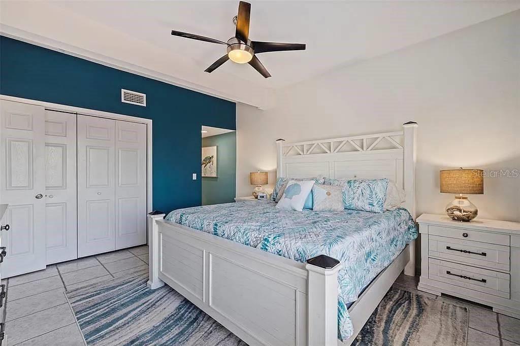 Image 8 of 15 For 557 Pinellas Bayway  222