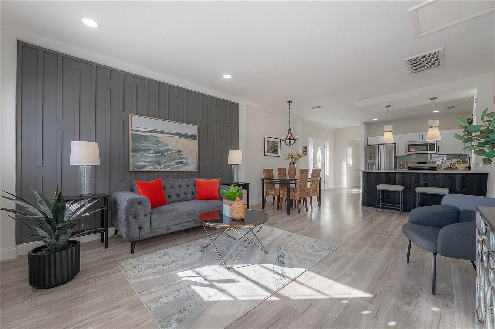 Image 2 of 34 For 8004 Klondyke Street