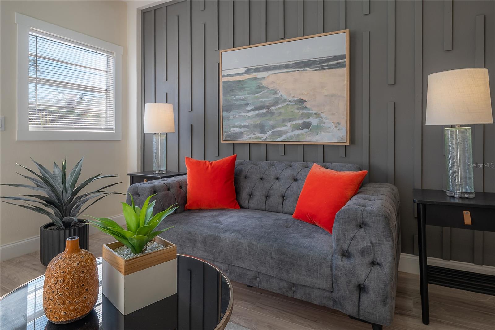 Image 4 of 34 For 8004 Klondyke Street