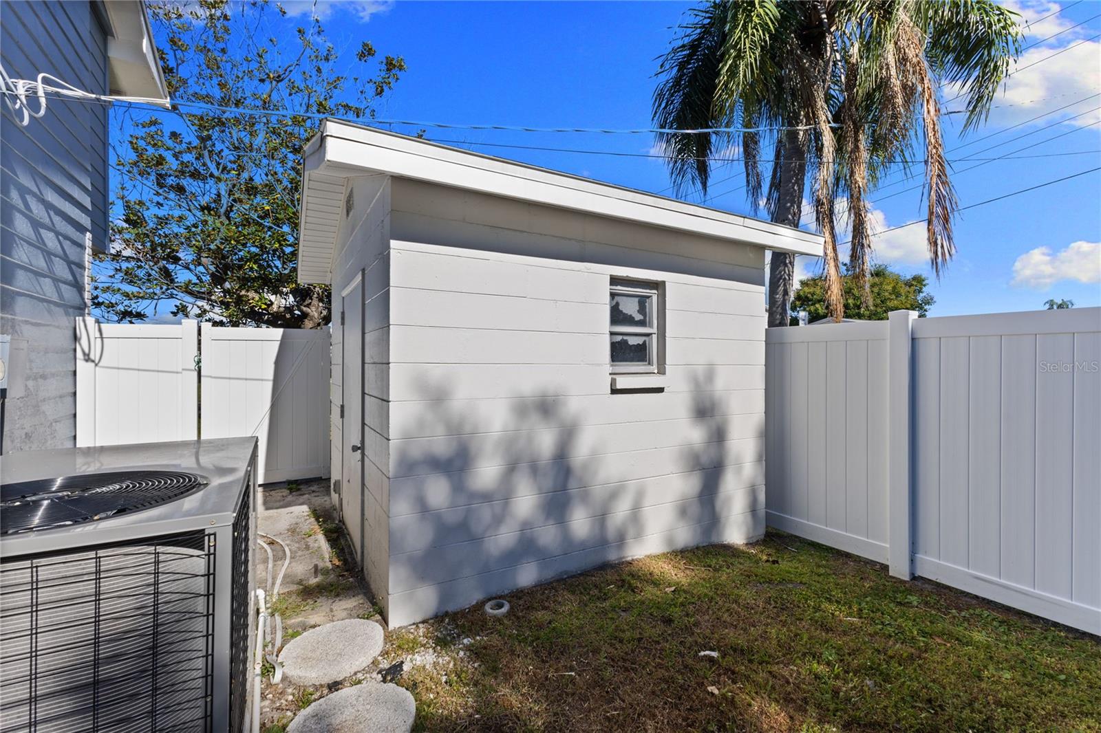 Image 43 of 58 For 4902 Stolls Avenue