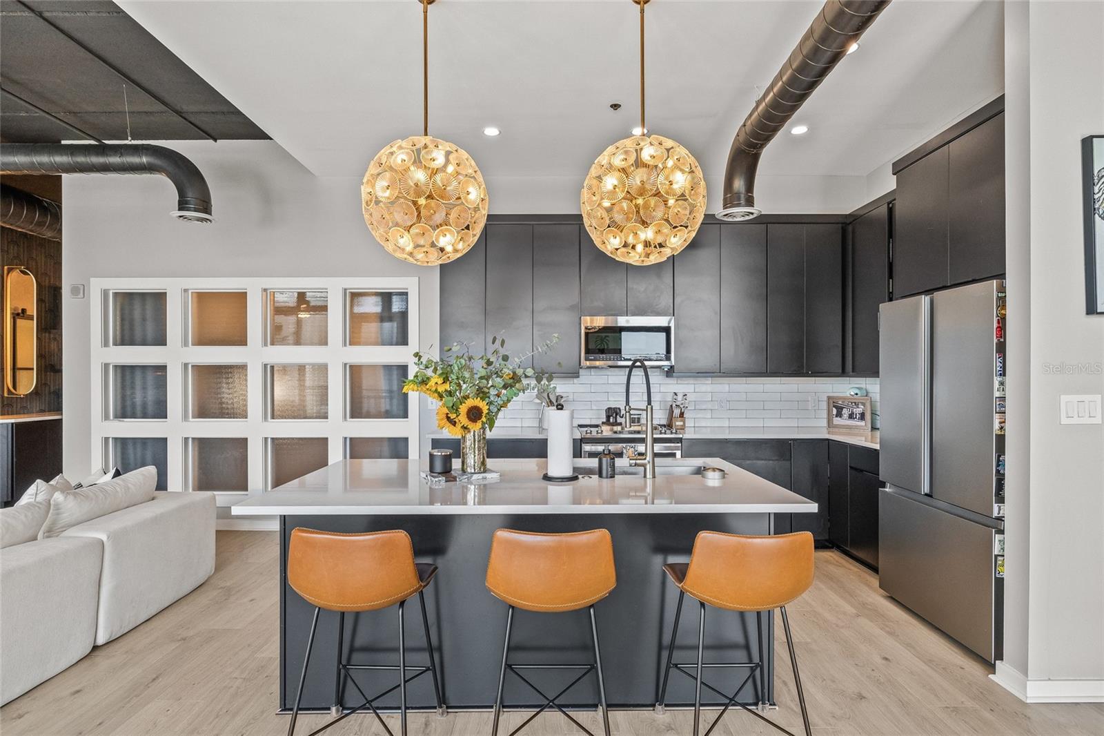 Image 23 of 48 For 175 2nd Street S 809