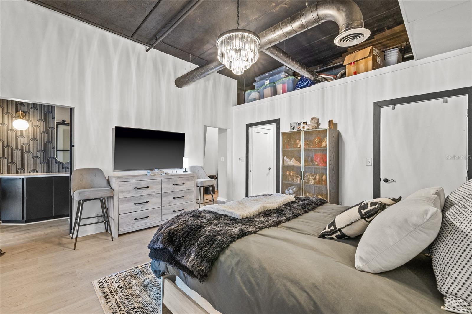 Image 28 of 48 For 175 2nd Street S 809