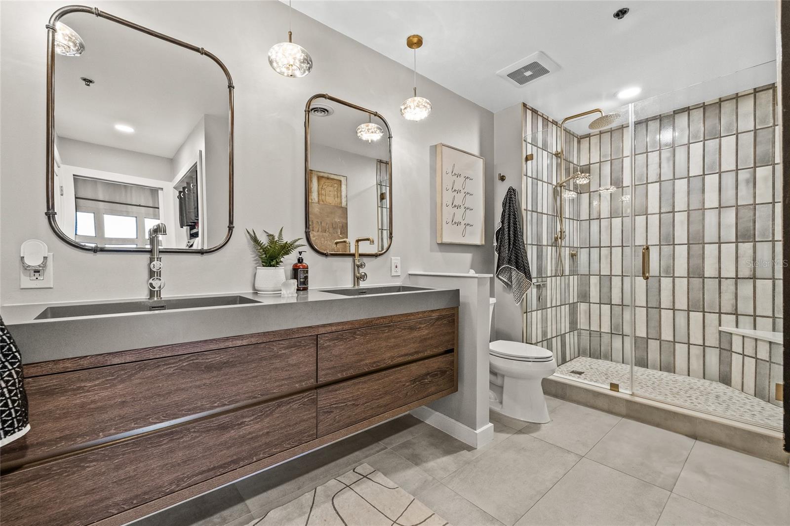 Image 31 of 48 For 175 2nd Street S 809