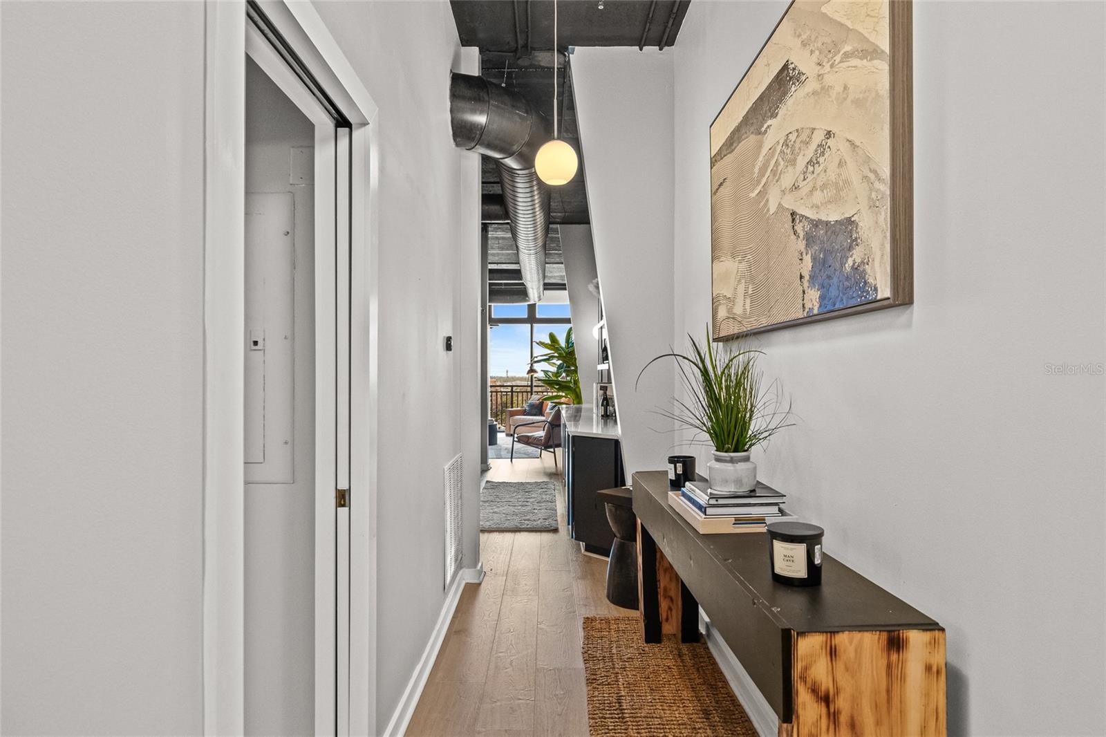 Image 9 of 48 For 175 2nd Street S 809