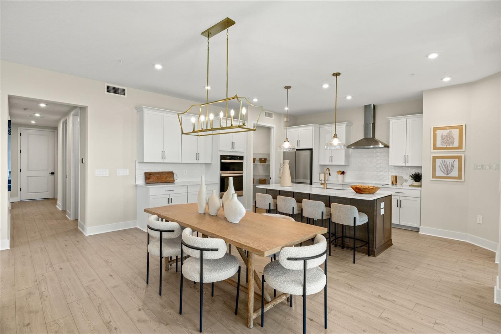 Image 10 of 32 For 12785 Jade Empress Loop 102