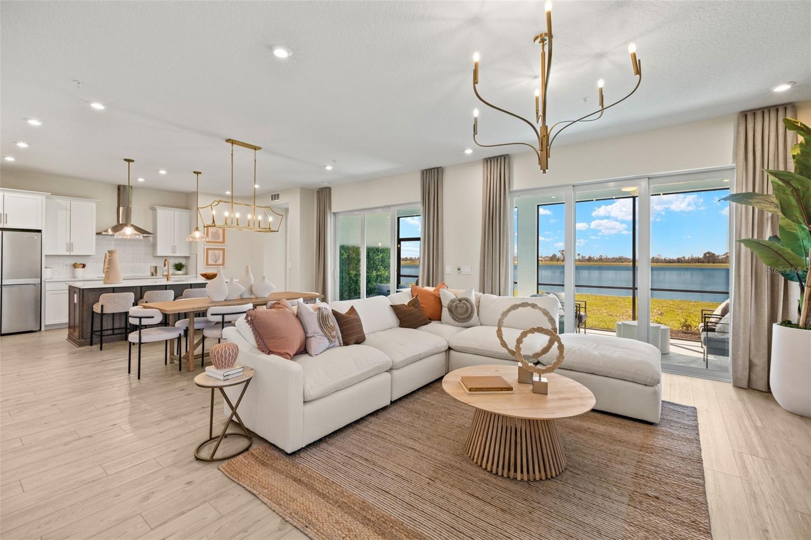 Image 7 of 32 For 12785 Jade Empress Loop 102