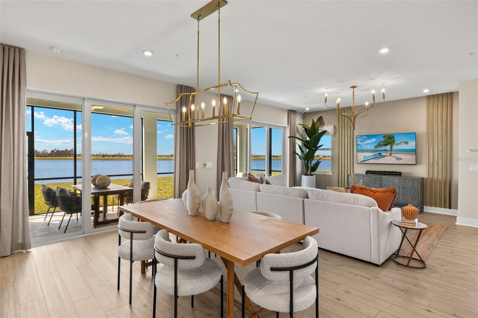 Image 9 of 32 For 12785 Jade Empress Loop 102