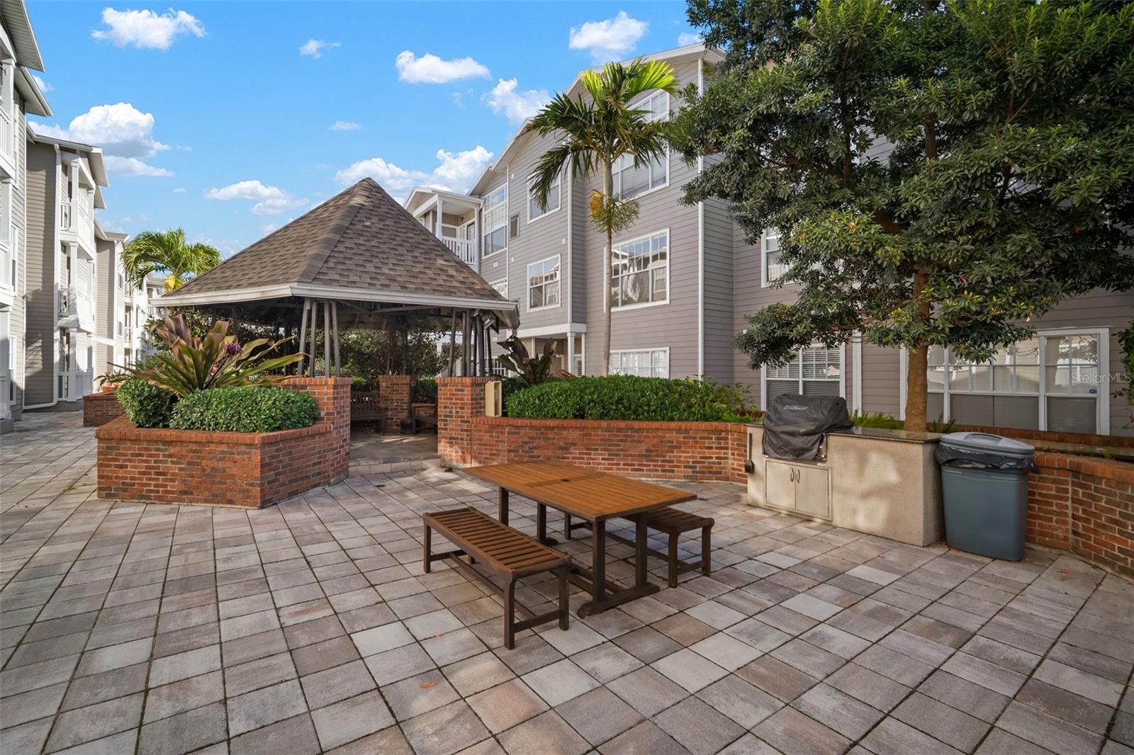 Image 33 of 69 For 800 Dakota Avenue 221