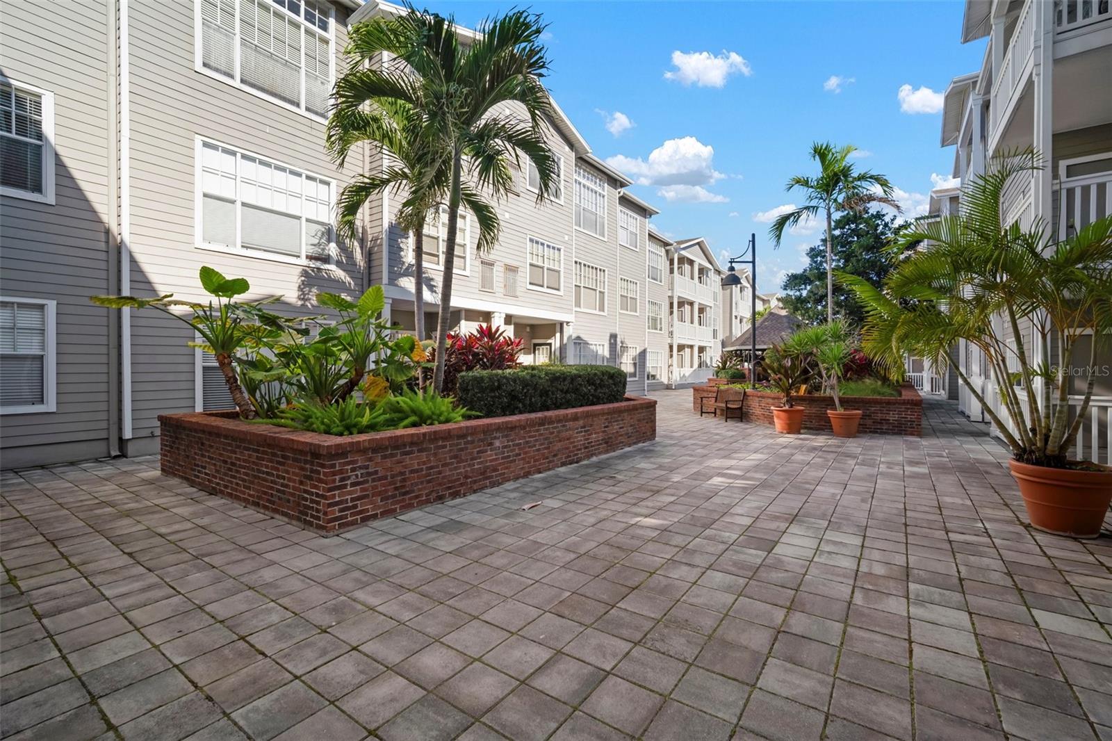 Image 35 of 69 For 800 Dakota Avenue 221