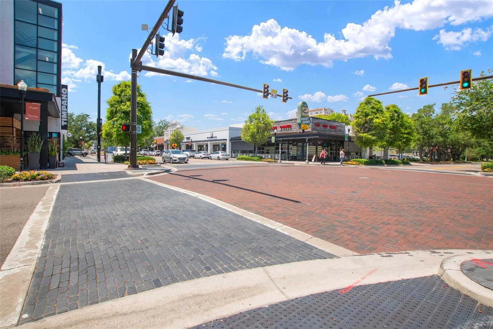 Image 49 of 69 For 800 Dakota Avenue 221