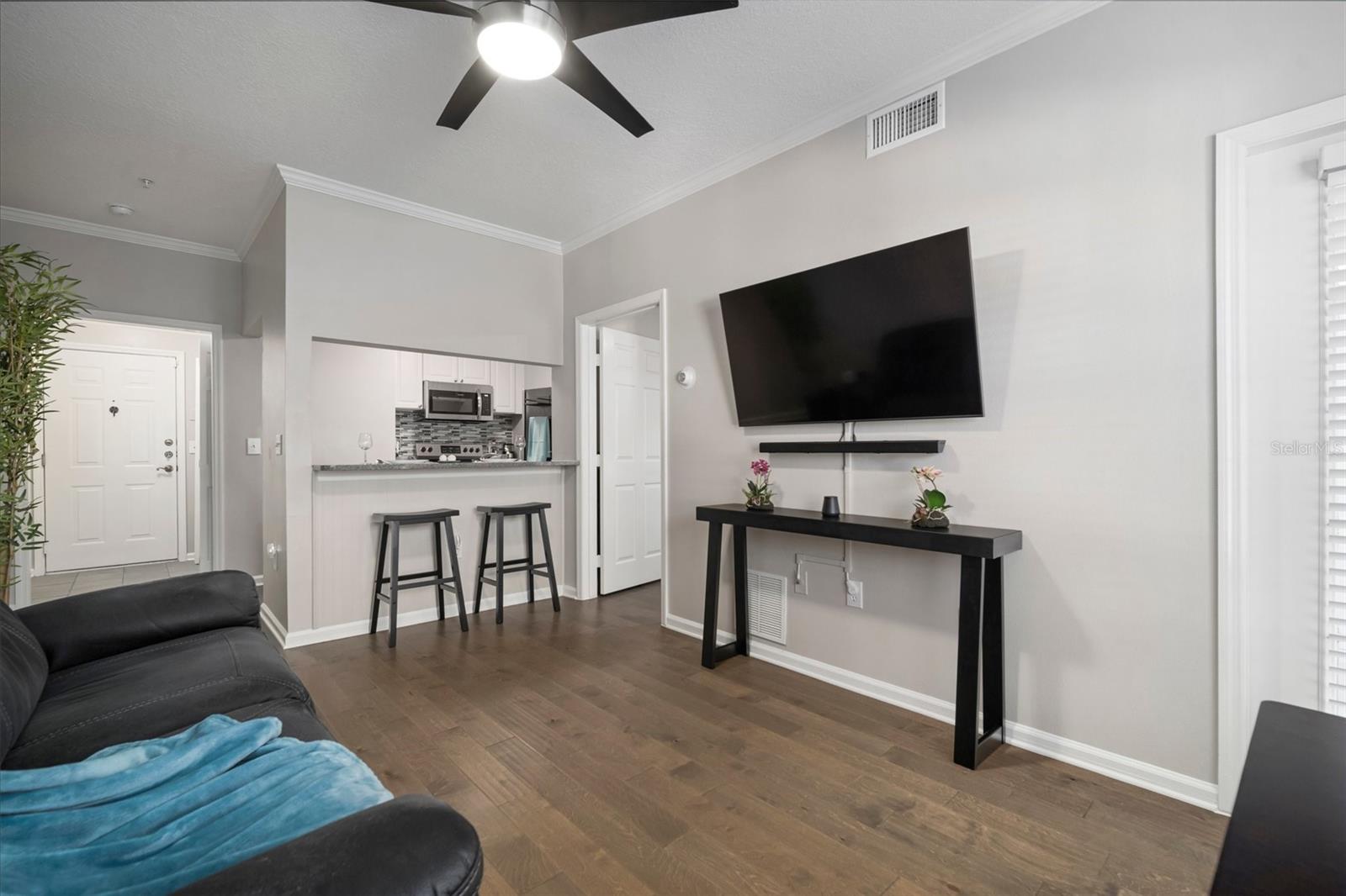 Image 7 of 69 For 800 Dakota Avenue 221