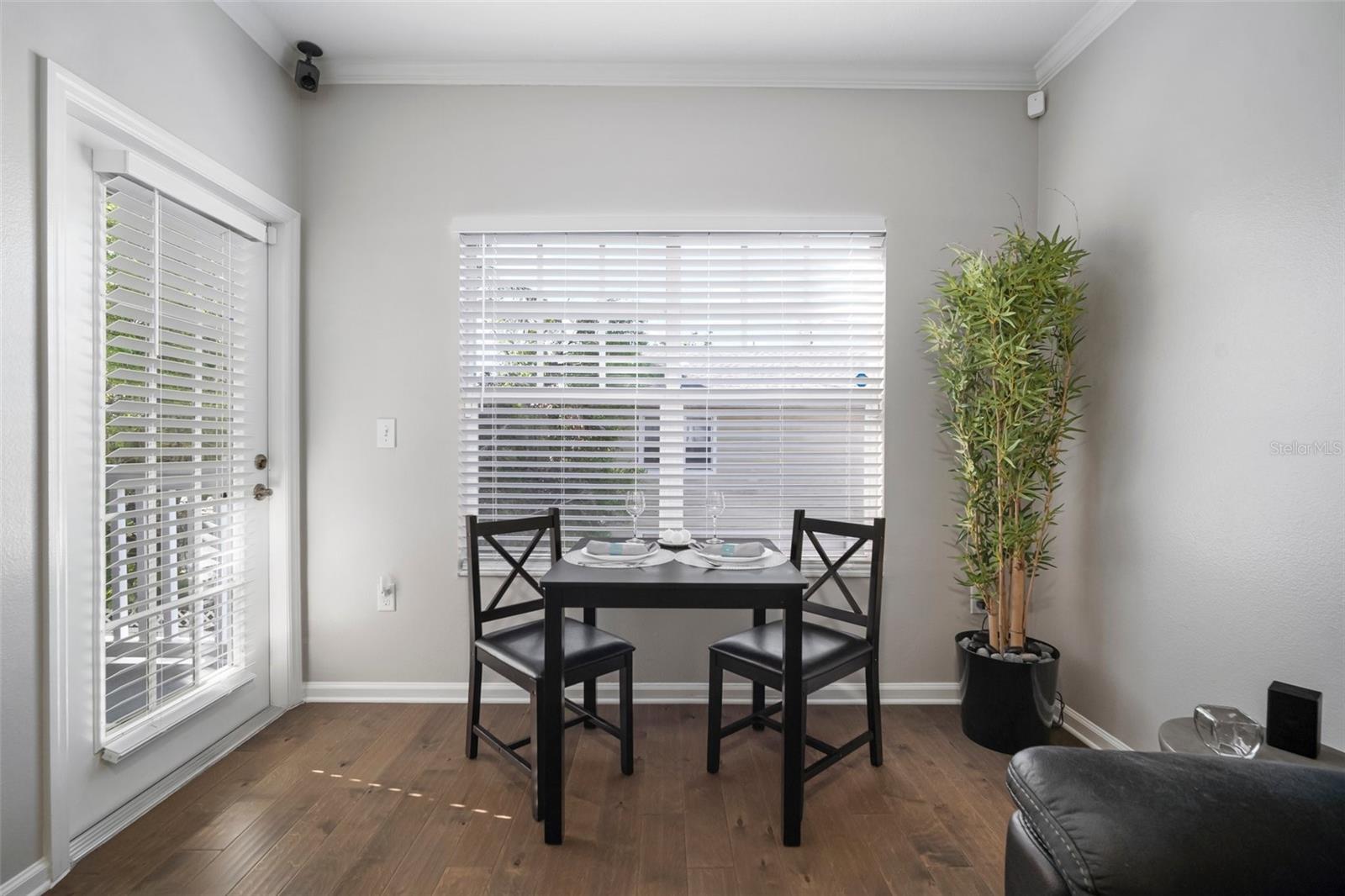 Image 9 of 69 For 800 Dakota Avenue 221