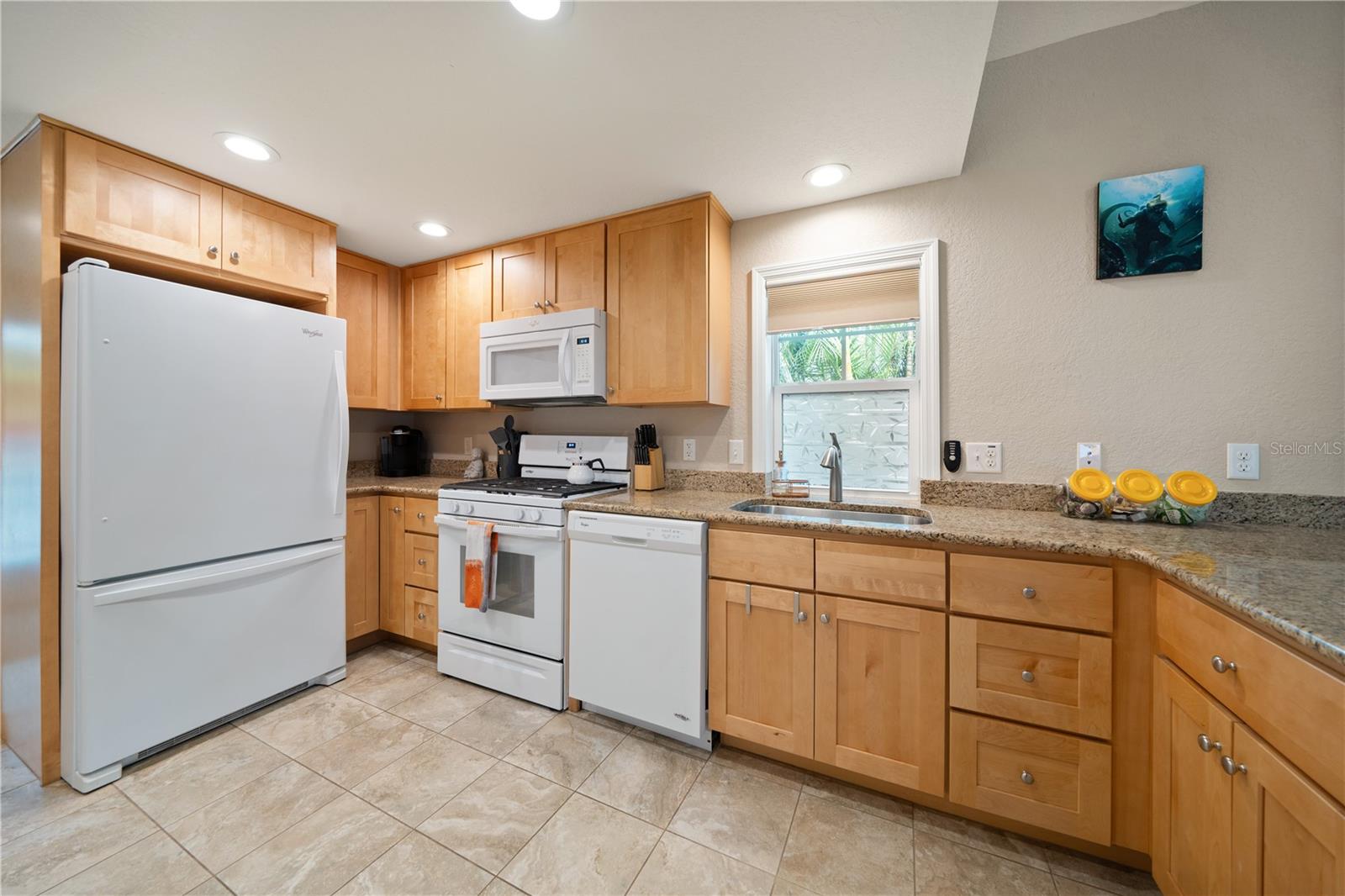 Image 10 of 26 For 428 Milwaukee Avenue