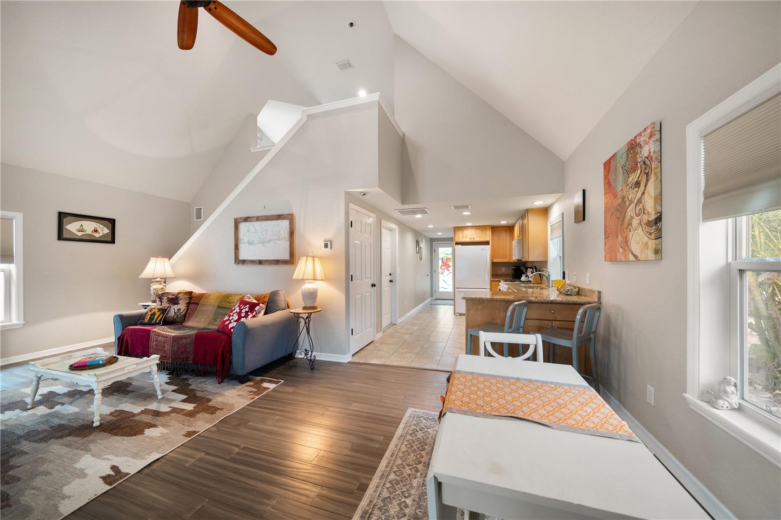 Image 8 of 26 For 428 Milwaukee Avenue