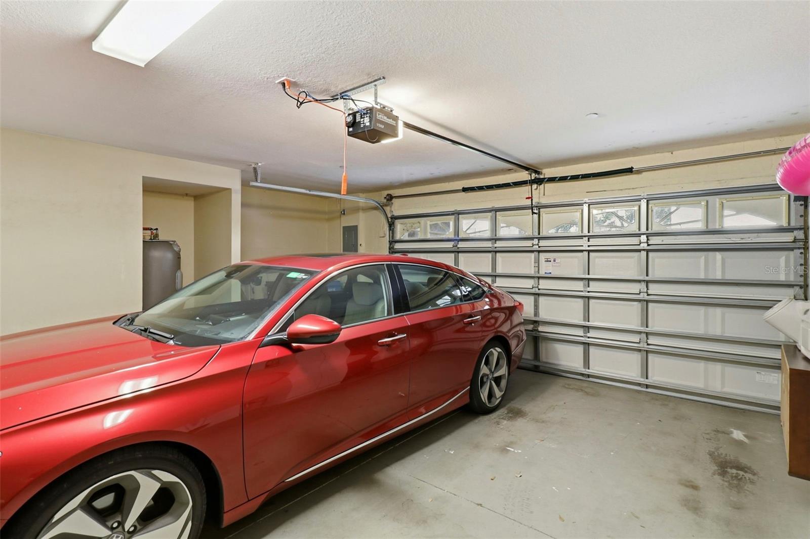 Image 33 of 45 For 10144 Arbor Run Drive 70