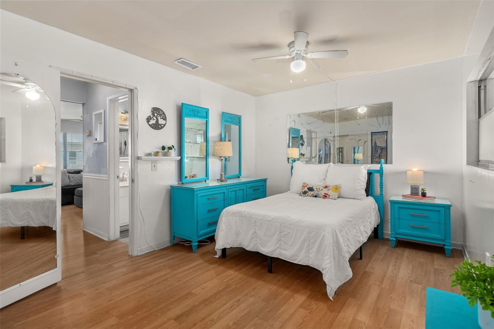 Image 25 of 36 For 5875 18th Street N 19