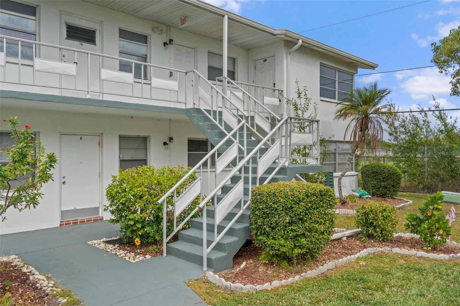 Image 6 of 36 For 5875 18th Street N 19