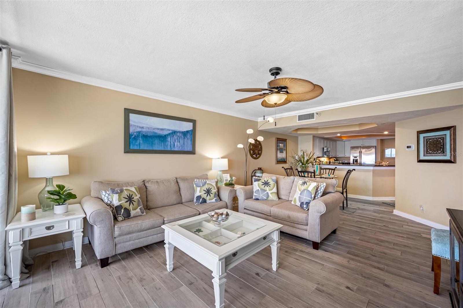 Image 13 of 60 For 1340 Gulf Boulevard 16b