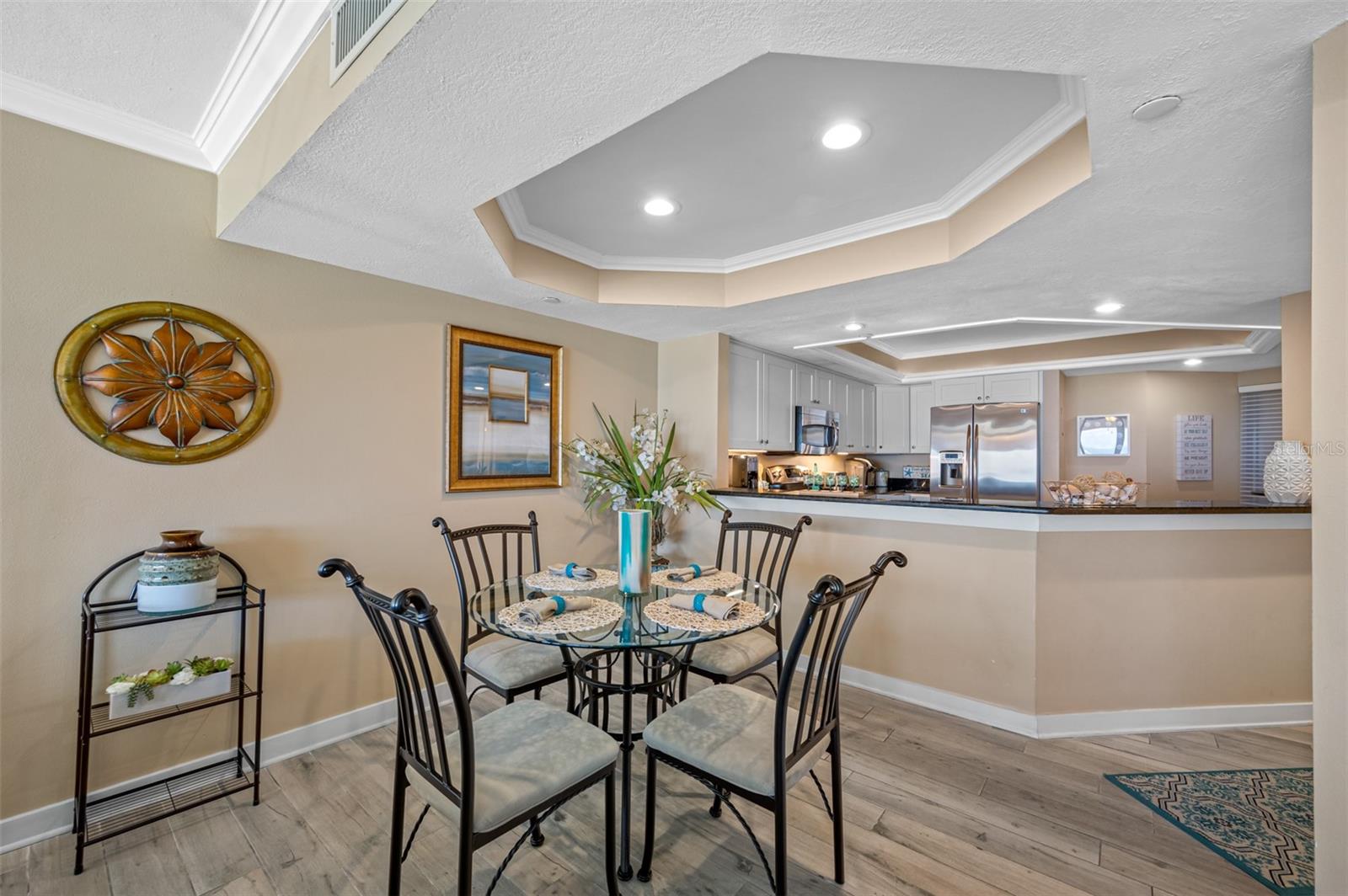 Image 15 of 60 For 1340 Gulf Boulevard 16b