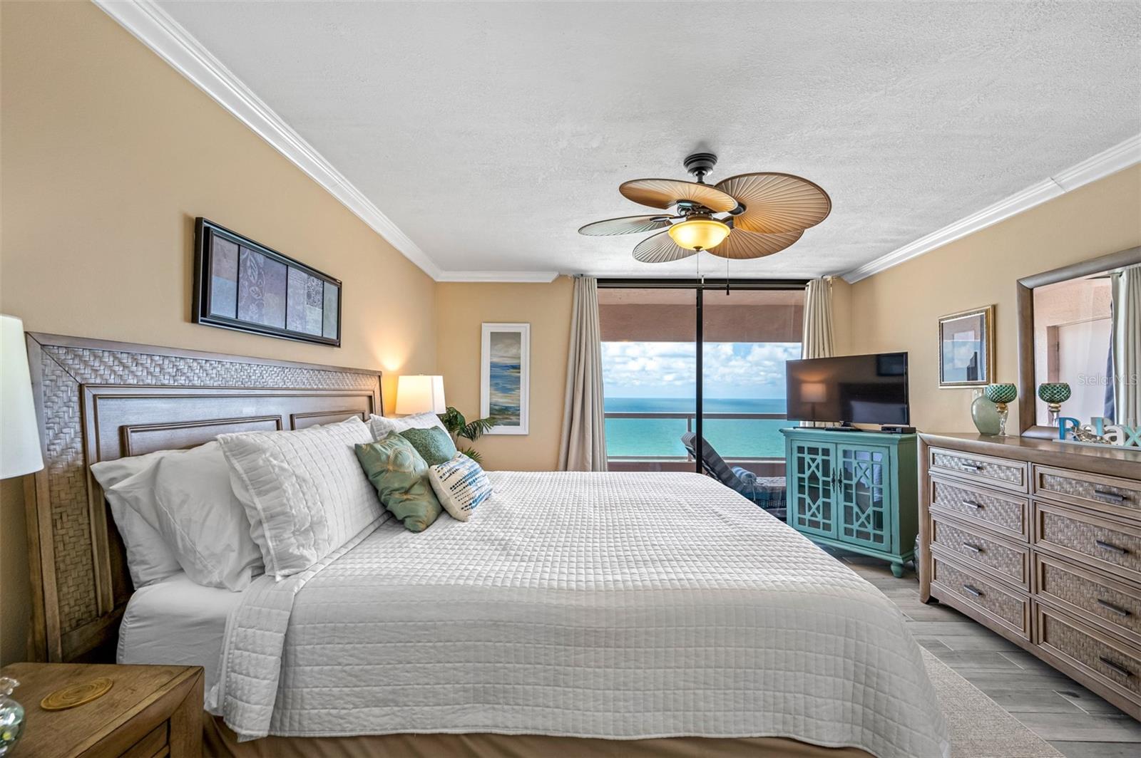 Image 26 of 60 For 1340 Gulf Boulevard 16b