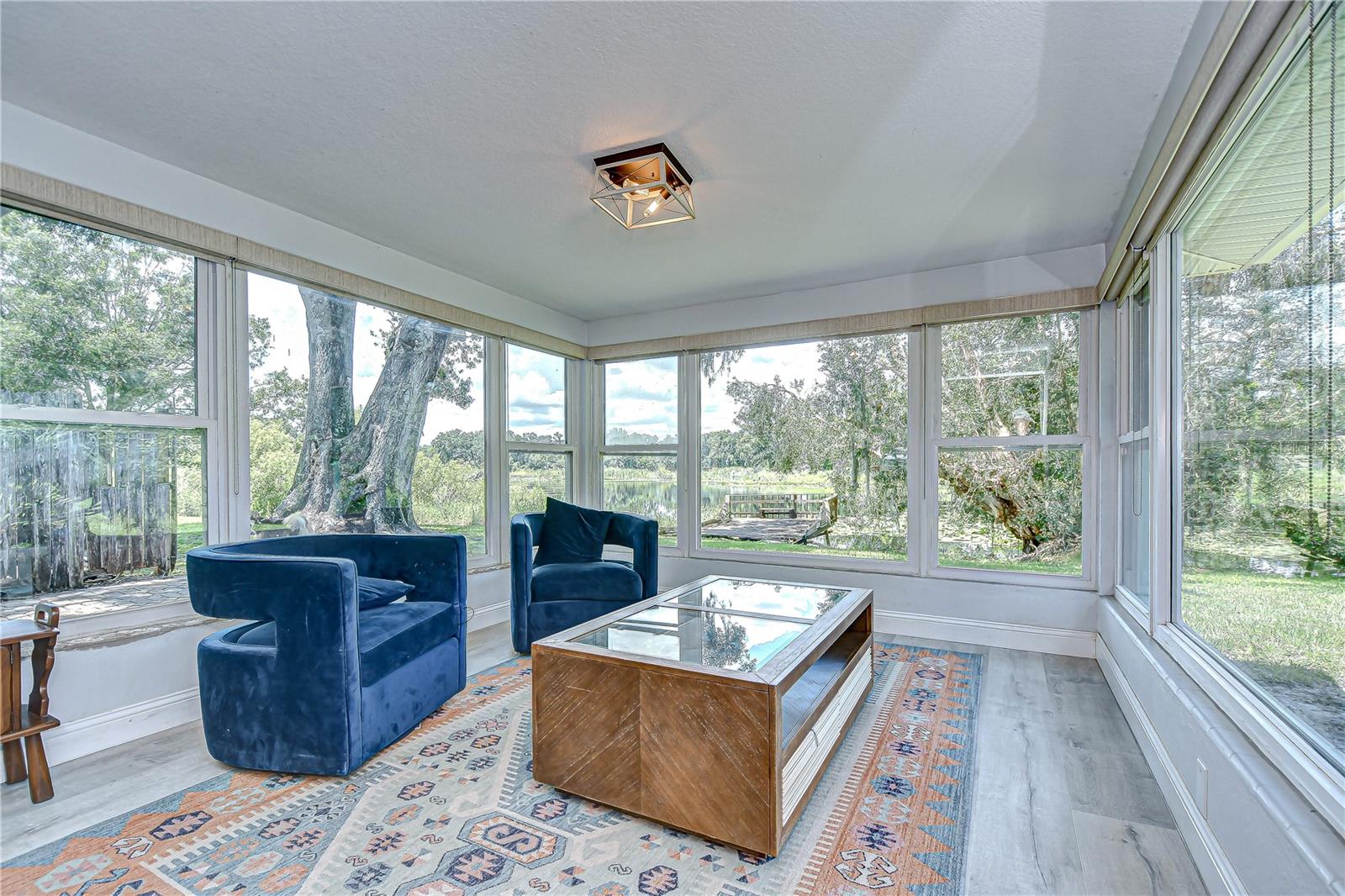 Image 11 of 41 For 910 Linwood Terrace