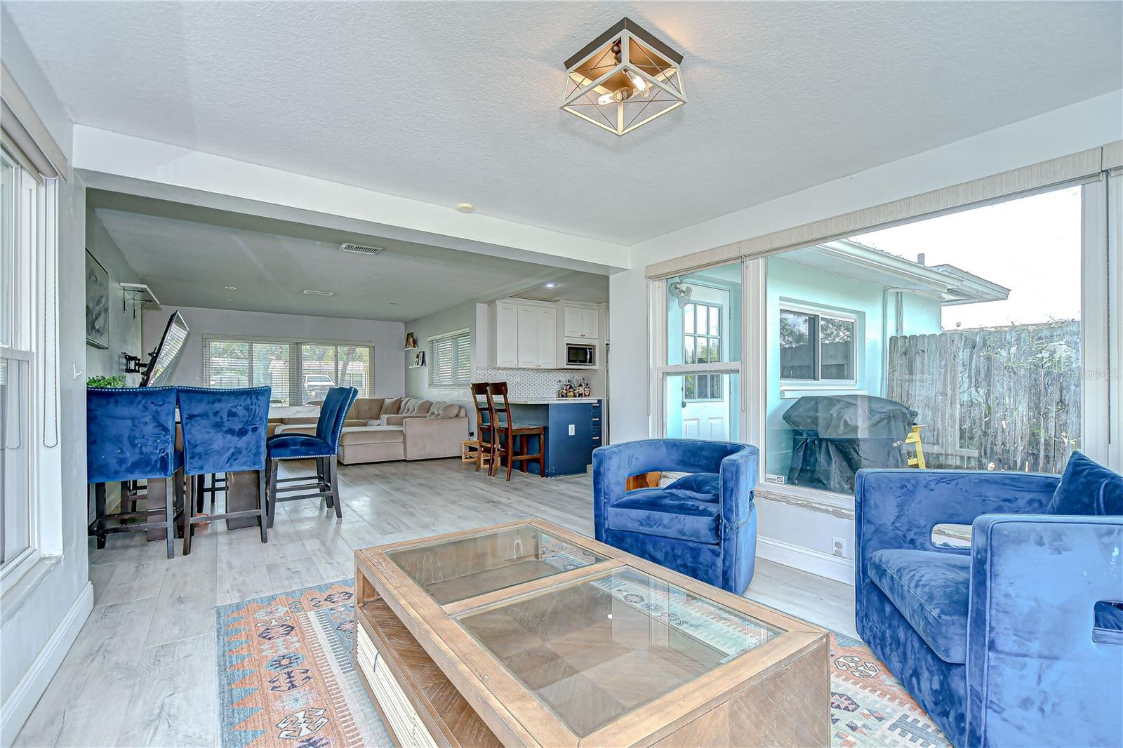 Image 13 of 41 For 910 Linwood Terrace