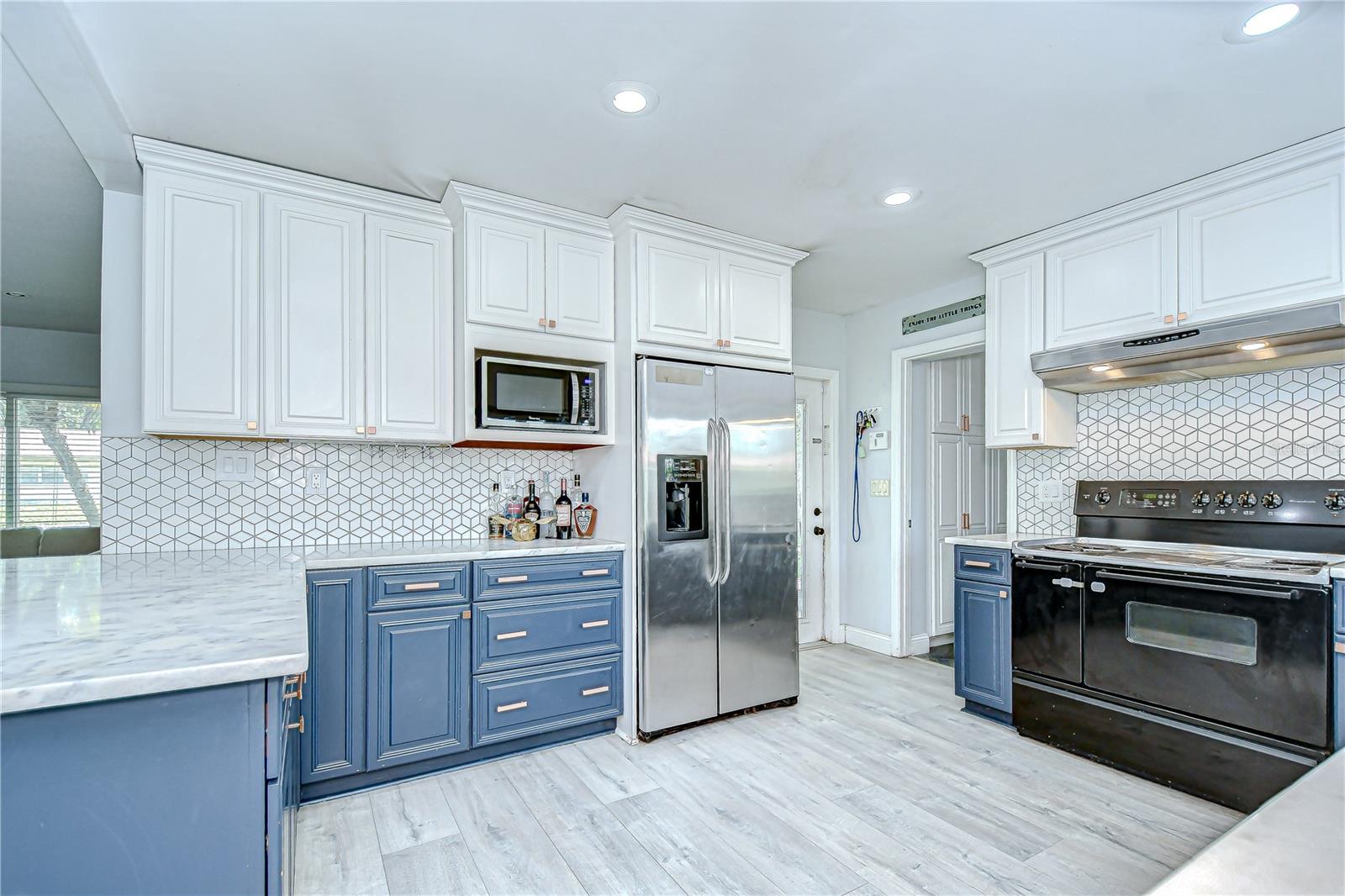 Image 20 of 41 For 910 Linwood Terrace