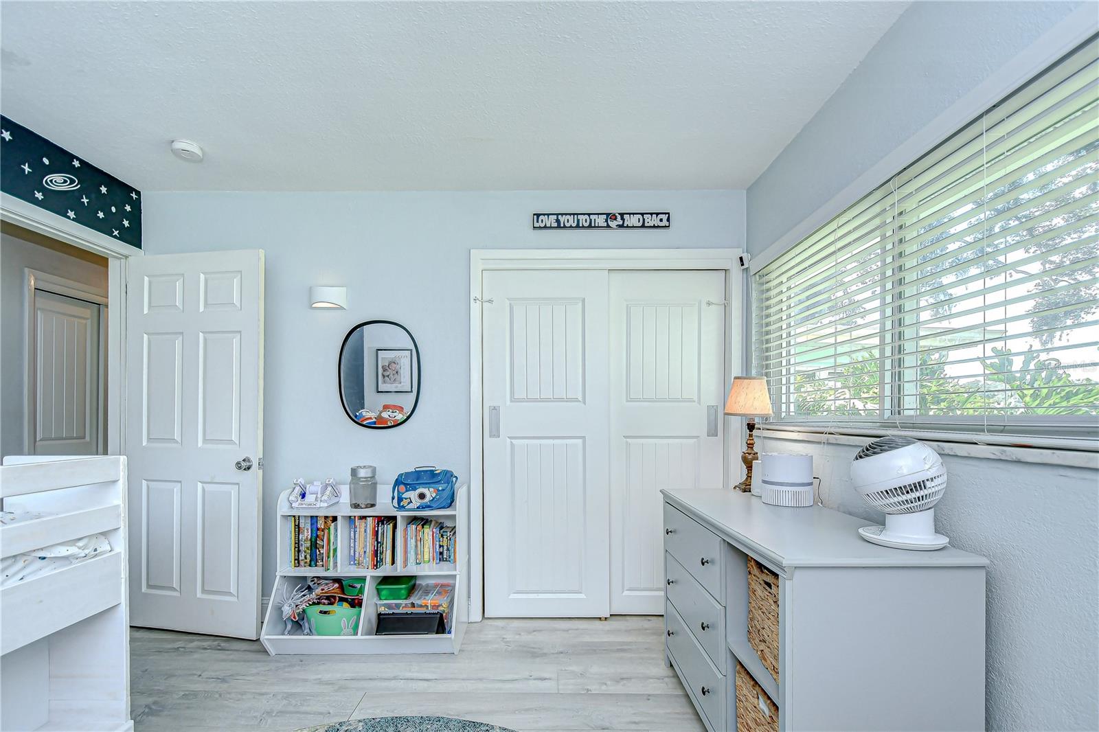 Image 28 of 41 For 910 Linwood Terrace