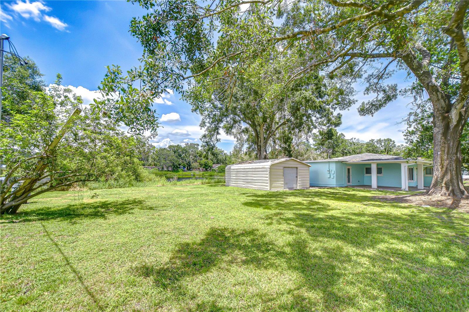 Image 39 of 41 For 910 Linwood Terrace