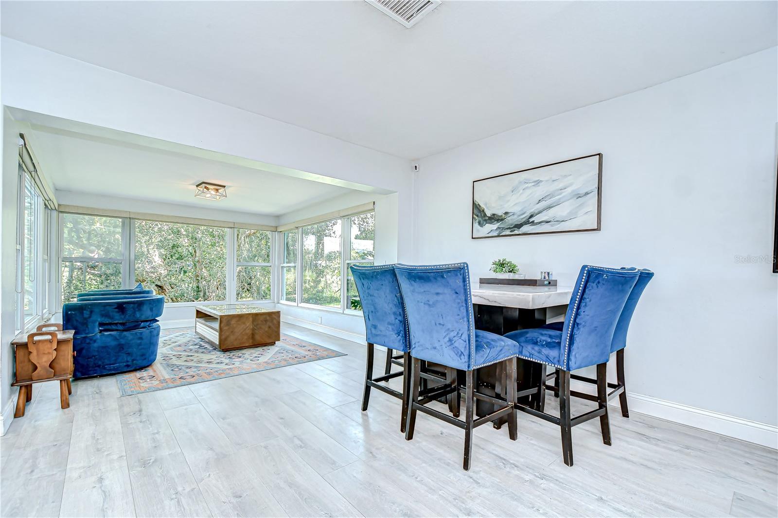 Image 8 of 41 For 910 Linwood Terrace