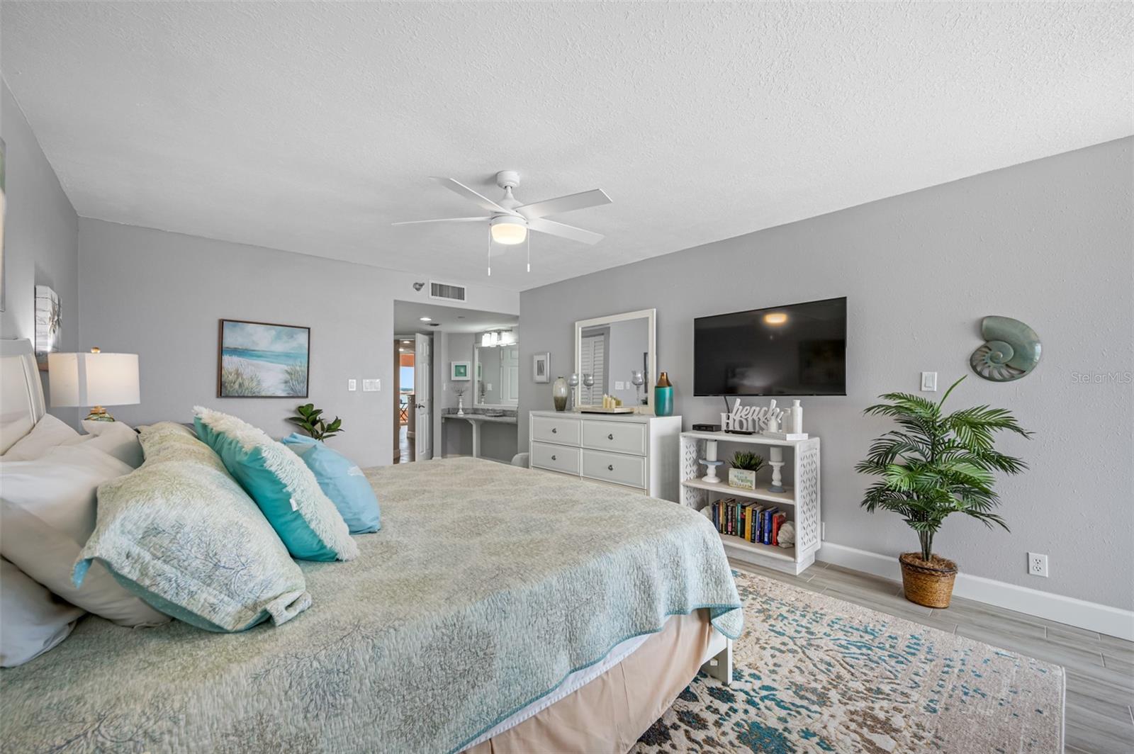 Image 27 of 58 For 1340 Gulf Boulevard 15e