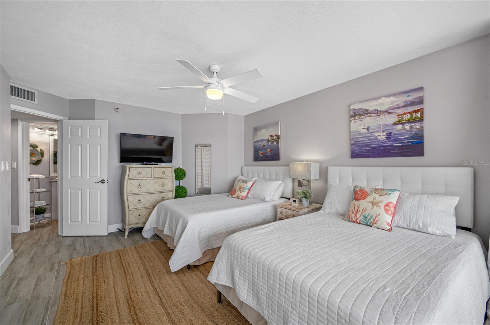 Image 37 of 58 For 1340 Gulf Boulevard 15e