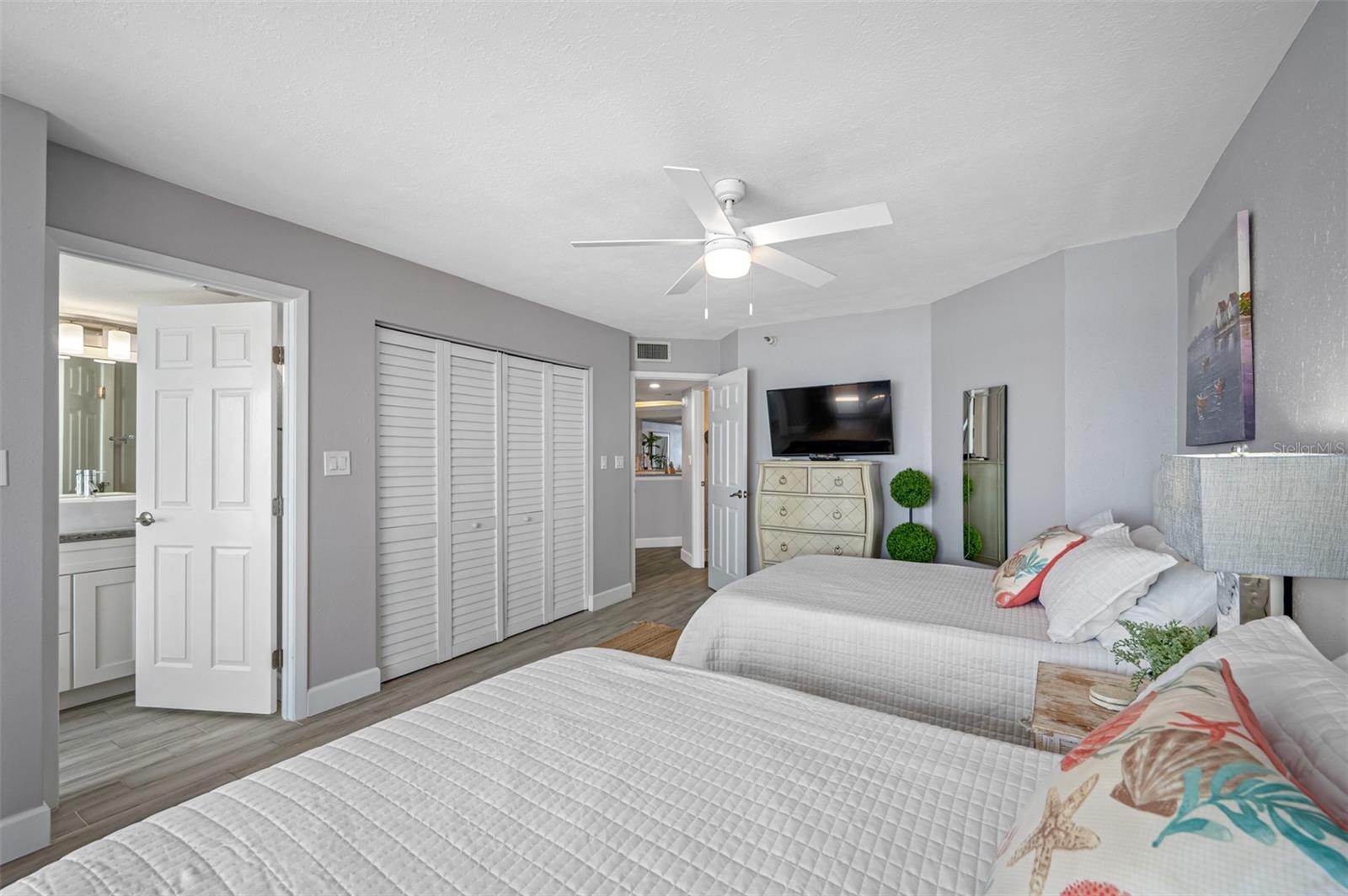 Image 38 of 58 For 1340 Gulf Boulevard 15e