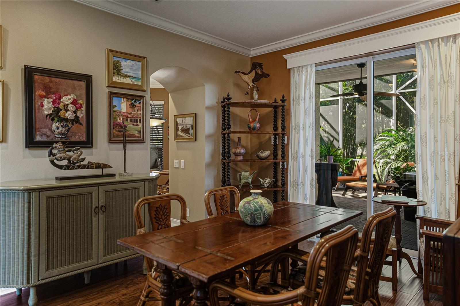 Image 15 of 95 For 313 10th Avenue E