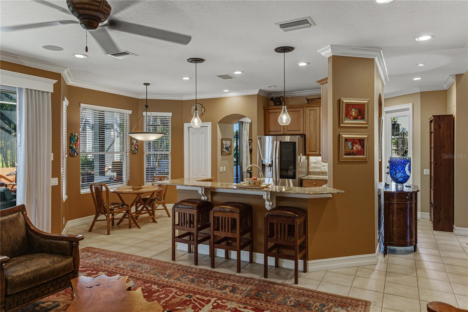 Image 17 of 95 For 313 10th Avenue E