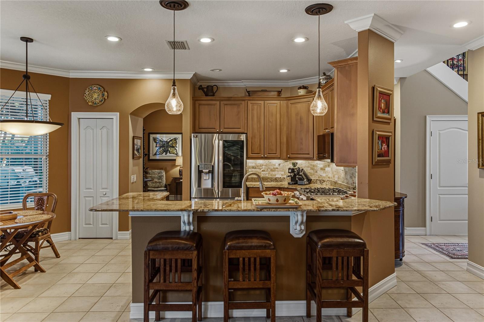 Image 19 of 95 For 313 10th Avenue E